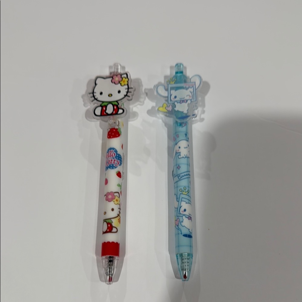 Hello Kitty and Cinamoroll Gel Pens - Red and Blue